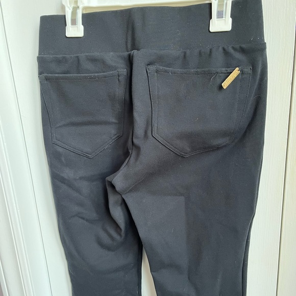 Lilly Pulitzer Mia Leggings in Onyx - Picture 2 of 5